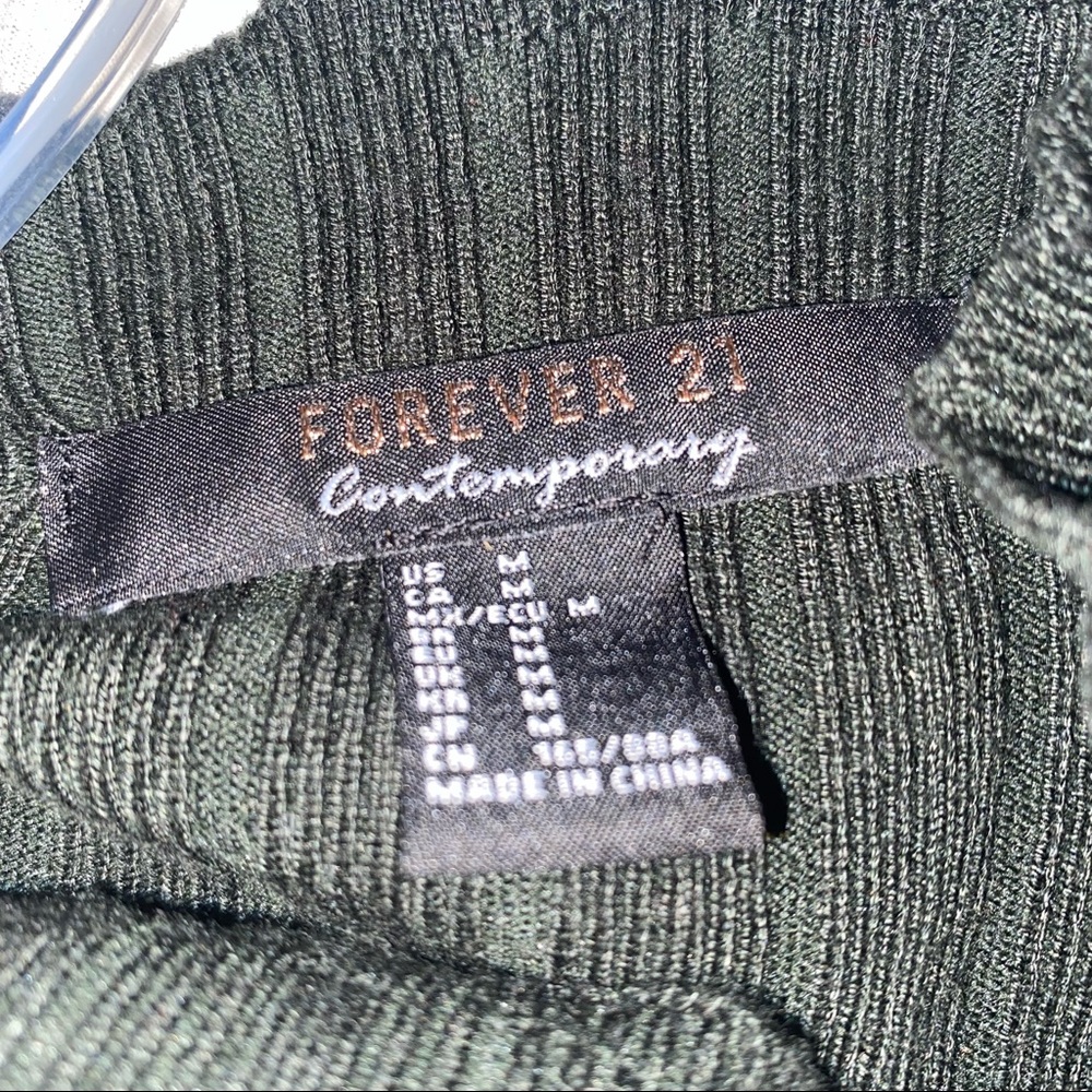 Fitted long sleeve turtleneck - Picture 4 of 4